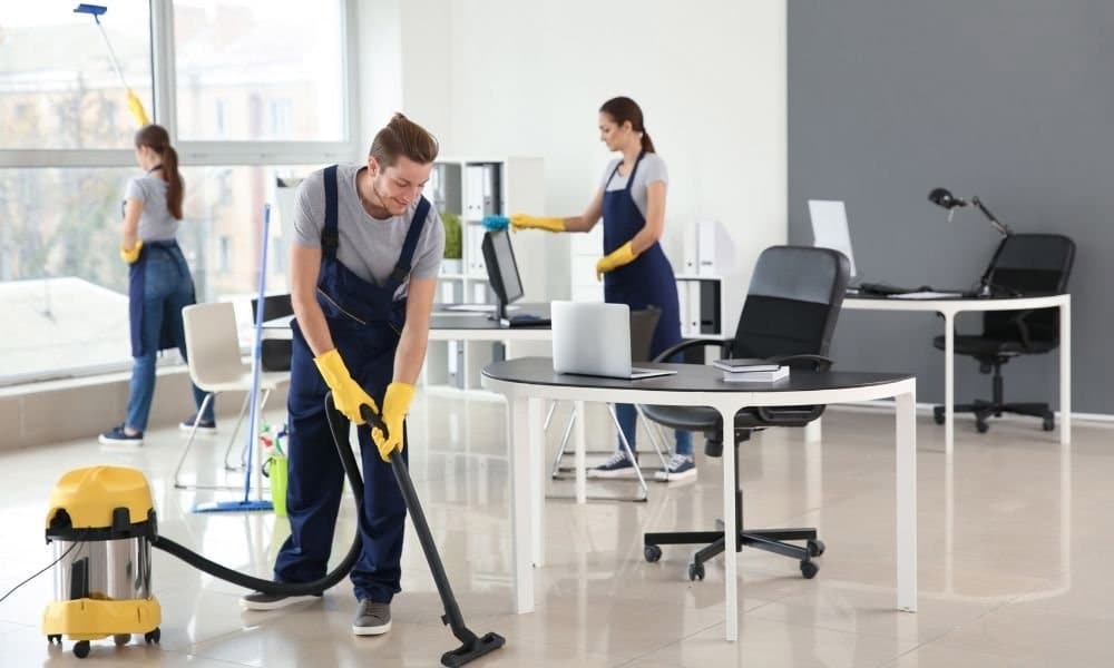 Signs You Need To Hire a Commercial Cleaning Service